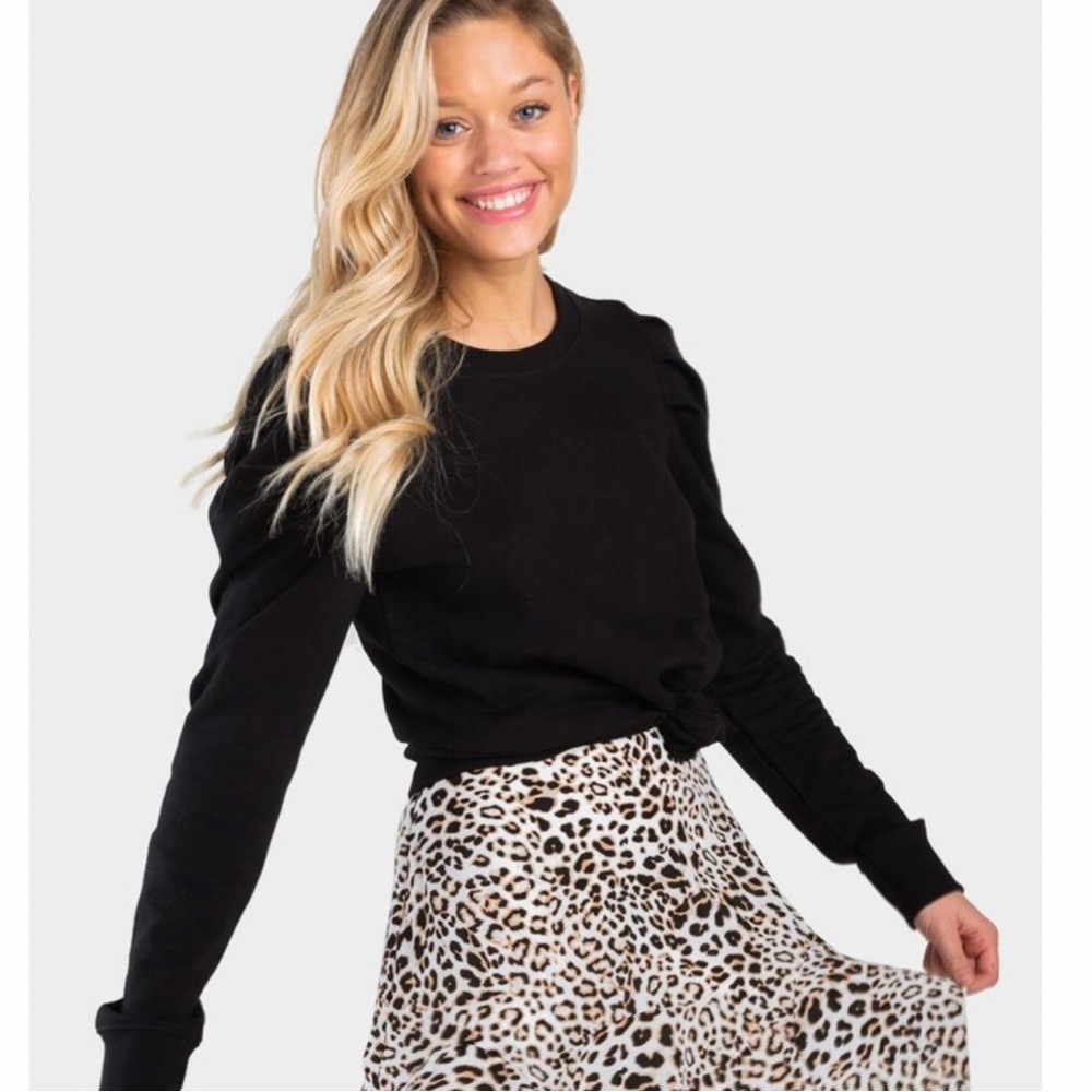 NWT Francescas Puff Sleeve Sweatshirt Black Size XS